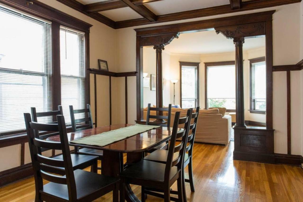 Appartamento Wrigley Oasis! Steps From The Field! - 3Bd 1Ba Chicago Esterno foto